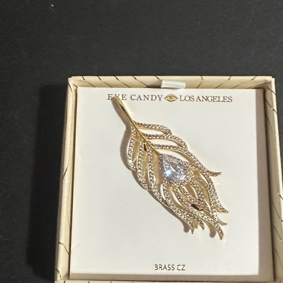 Eye candy Los Angeles leaf brooch on brass - Picture 1 of 3